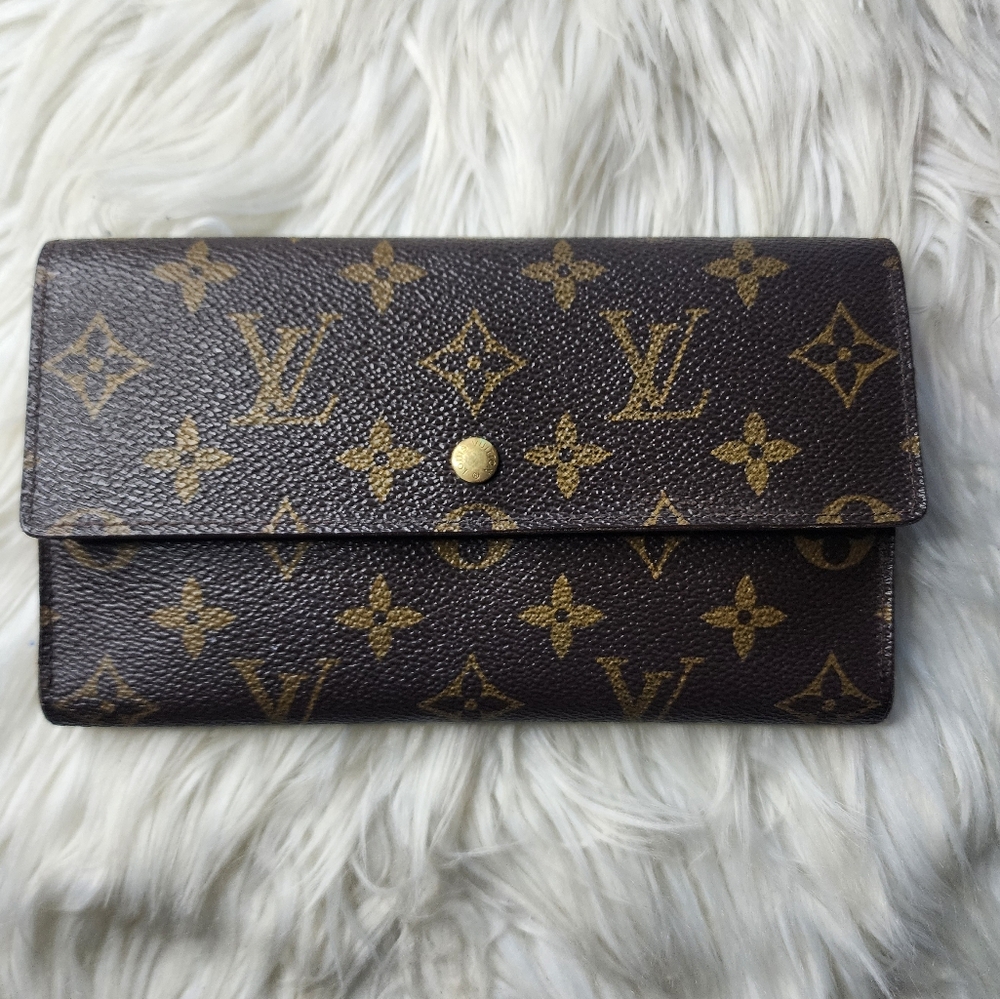 Authentic Louis vuitton Monogram long wallet